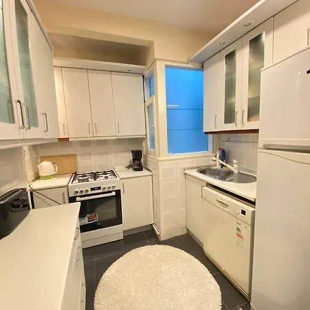 Comfy - Spacious Flat On The Kadikoey Seaside Apartmán *