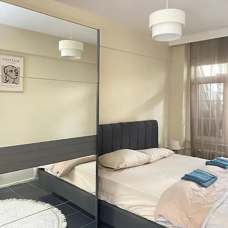 Apartmán Comfy - Spacious Flat On The Kadikoey Seaside