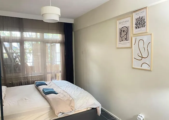 Comfy - Spacious Flat On The Kadikoey Seaside Apartment