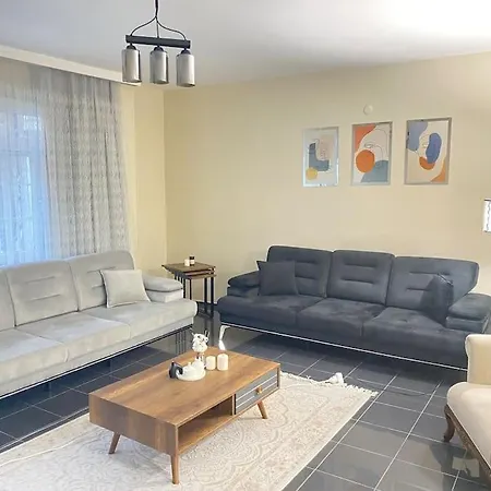 Comfy - Spacious Flat On The Kadikoey Seaside * Stambuł